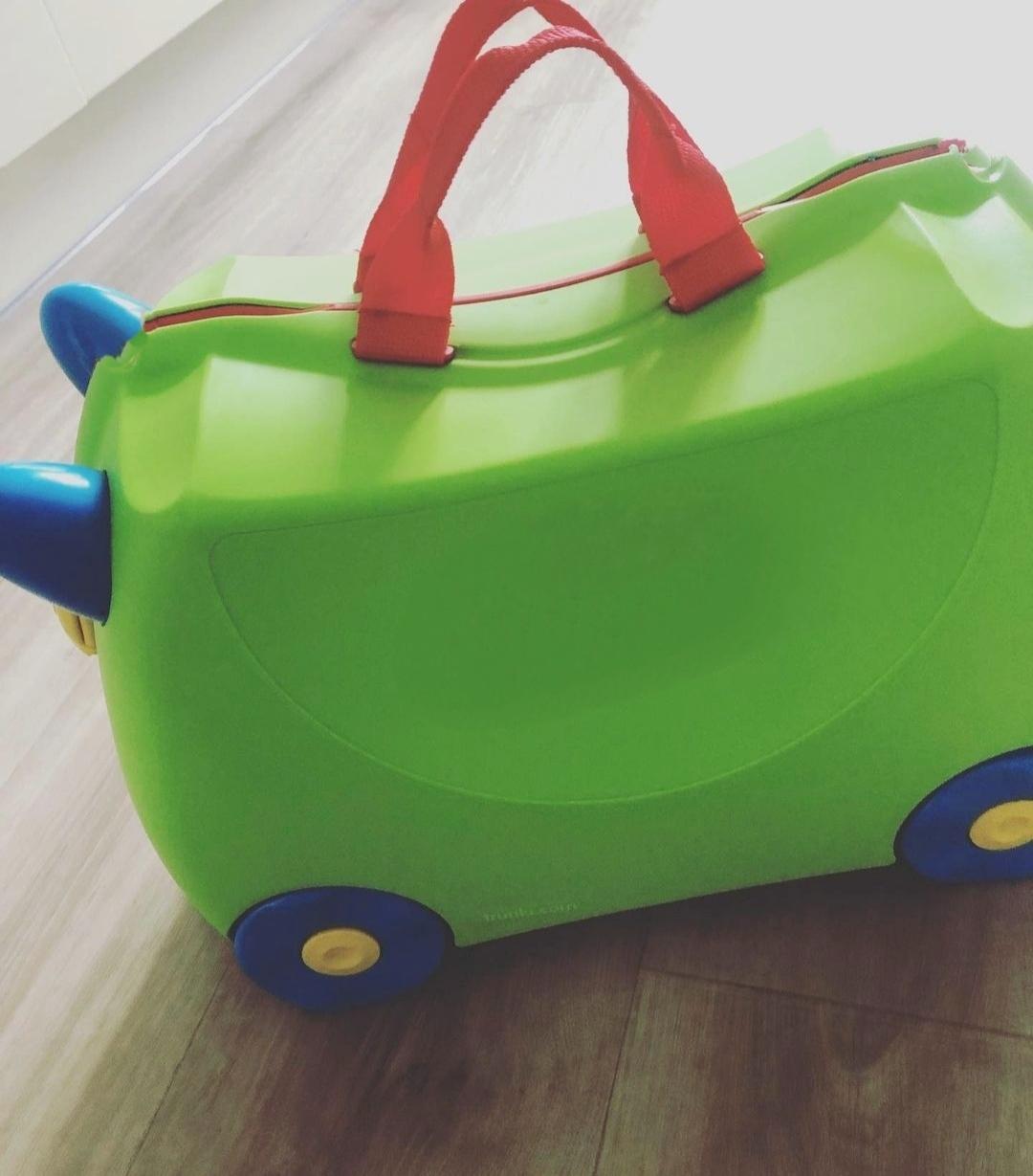 Evergreen Fun Case - Evergreen Toy Store